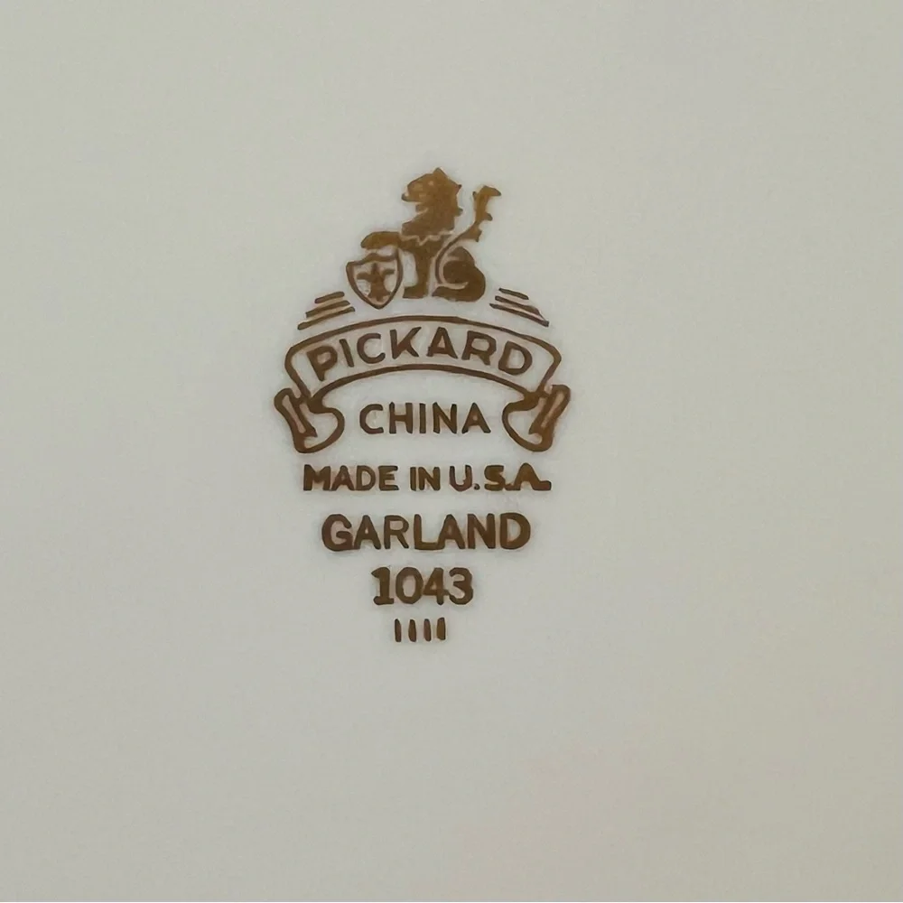 Pickard China Floral Patterned 30 Piece Dinnerware Set - Picture 3 of 3